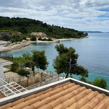 Apartmani Mirko * Donji Okrug (Ciovo)